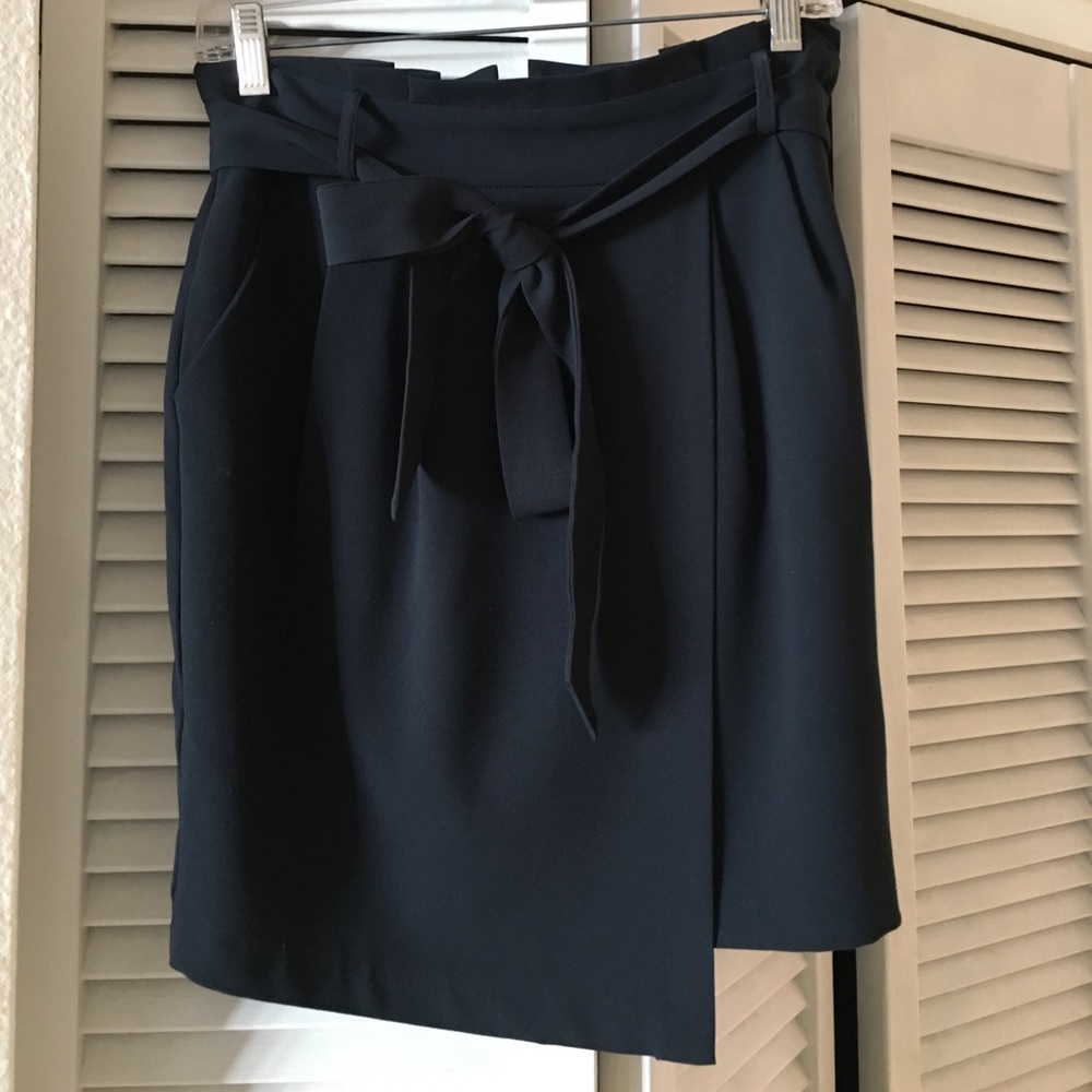 Blue wrap skirt w/ tie at front